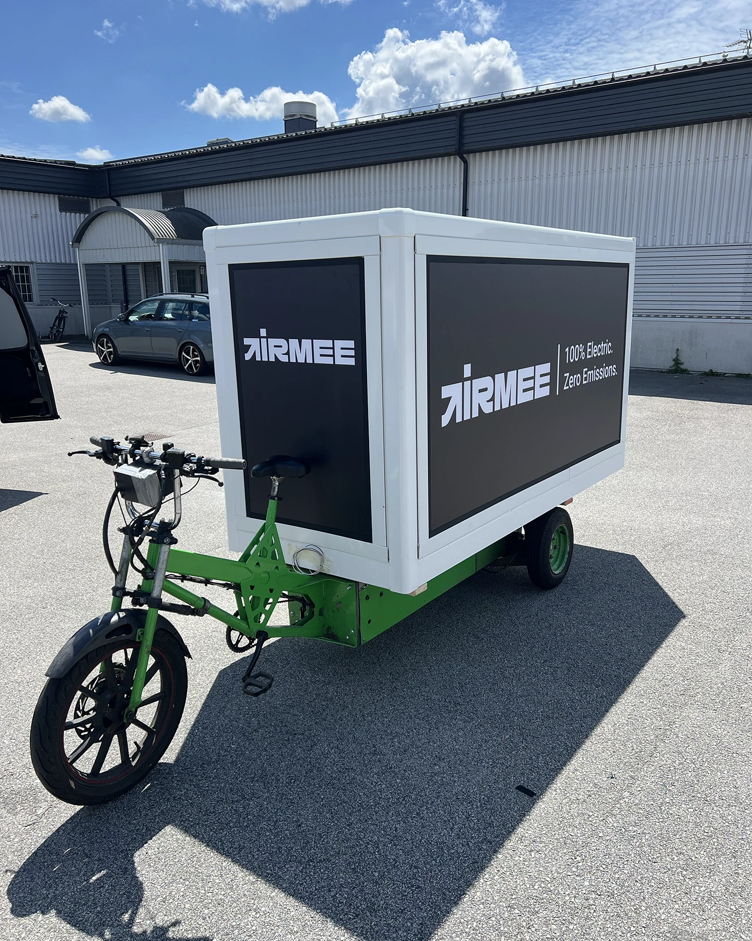 MoveByBike testar Bombastic Medias flexibla reklamsystem